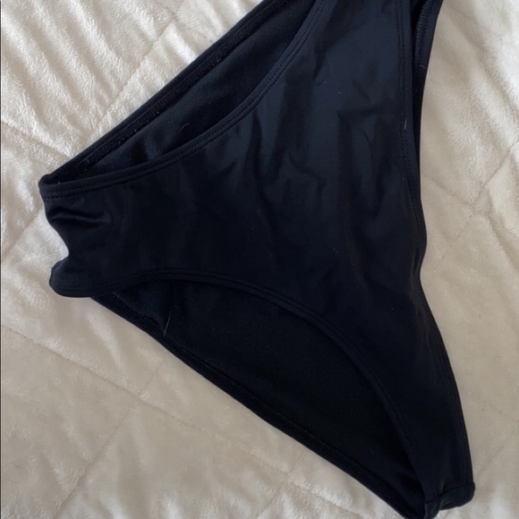 Black bathing suit bottom - Picture 2 of 2